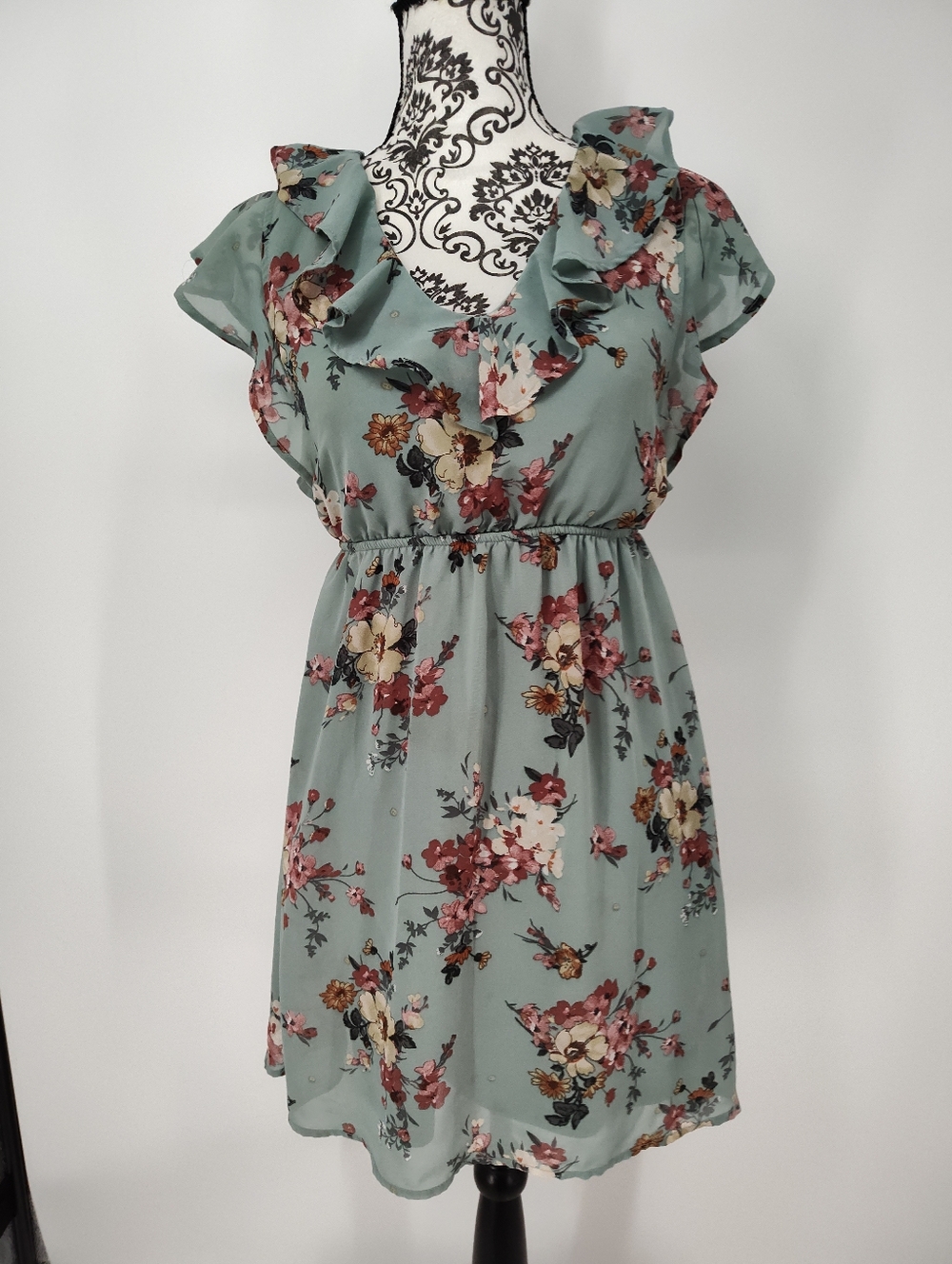 Monteau Los Angeles Ruffled Floral Sage Green Mini Dress Women's Small